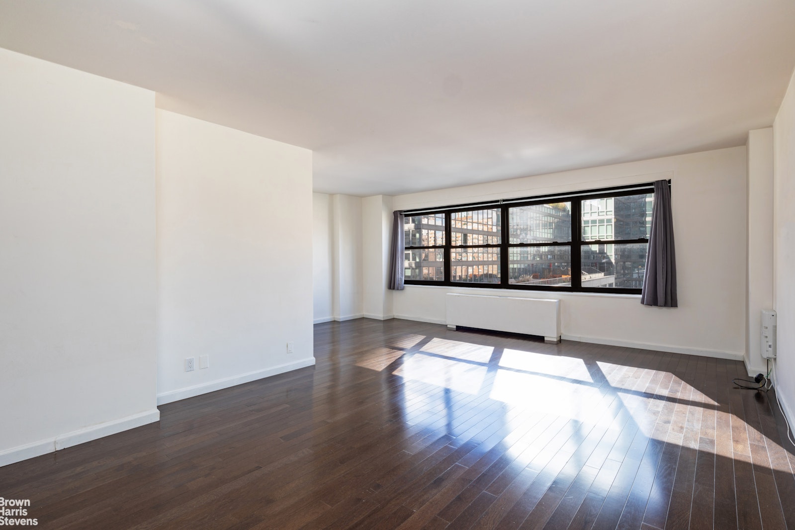 Photo 1 of 180 West End Avenue 16P, Upper West Side, NYC, $3,300, Web #: 22664060