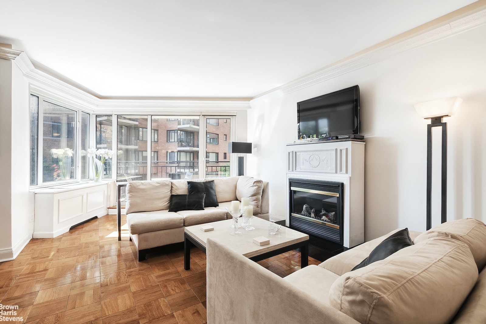 Photo 1 of 60 Sutton Place South 3En, Midtown East, NYC, $999,000, Web #: 22724272
