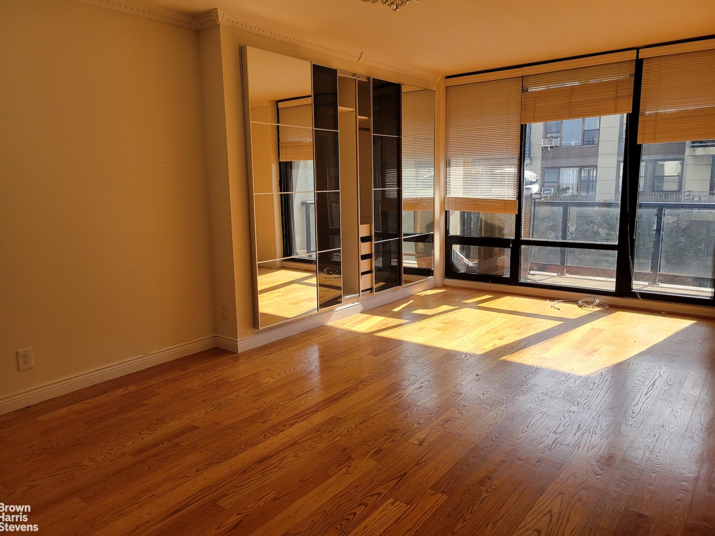 Photo 1 of 63-36 99th St 6K, Rego Park, Queens, NY, $2,450, Web #: 22771584