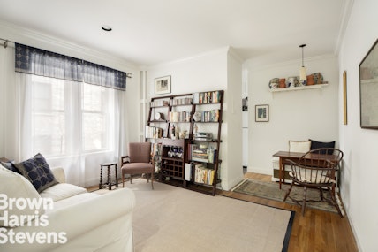 Property for Sale at 504 West 111th Street 34, Upper West Side, NYC - Bedrooms: 1 
Bathrooms: 1 
Rooms: 4  - $615,000