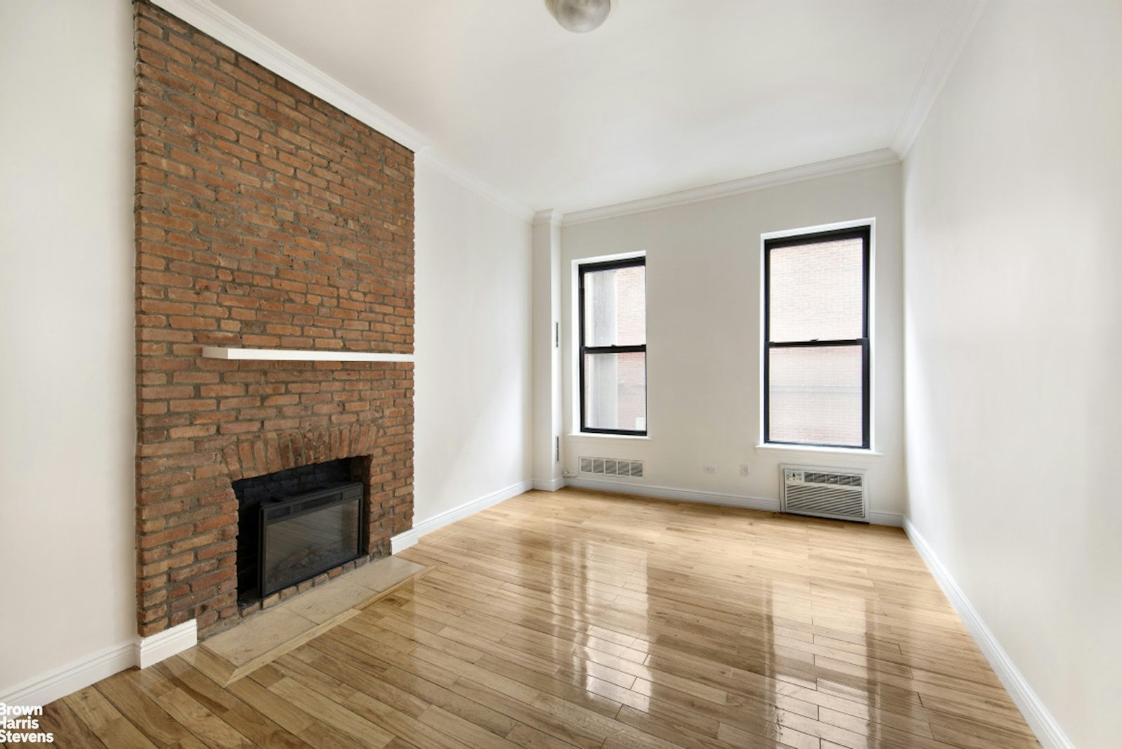 Photo 1 of 927 Madison Avenue 3R, Upper East Side, NYC, $3,000, Web #: 22826114
