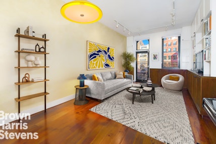 42 West 13th Street 6E, Greenwich Village, NYC - 1 Bedrooms  
1 Bathrooms  
3 Rooms - 