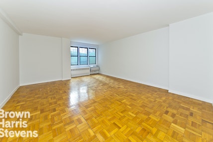 200 East 15th Street 2A, Gramercy Park, NYC - 1 Bathrooms  2 Rooms - 