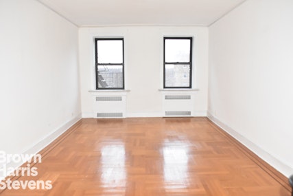 Rental Property at 680 Fort Washington Ave, Upper Manhattan, NYC - Bedrooms: 2 
Bathrooms: 2 
Rooms: 5  - $3,800 MO.