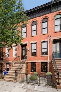 1305 Garden Street, Hoboken, New Jersey - 4 Bedrooms  2.5 Bathrooms  7 Rooms - 