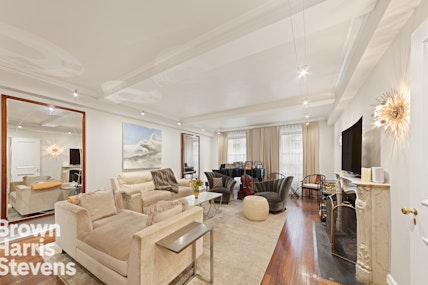Property for Sale at 320 East 72nd Street, Upper East Side, NYC - Bedrooms: 4 
Bathrooms: 4 
Rooms: 7  - $2,795,000