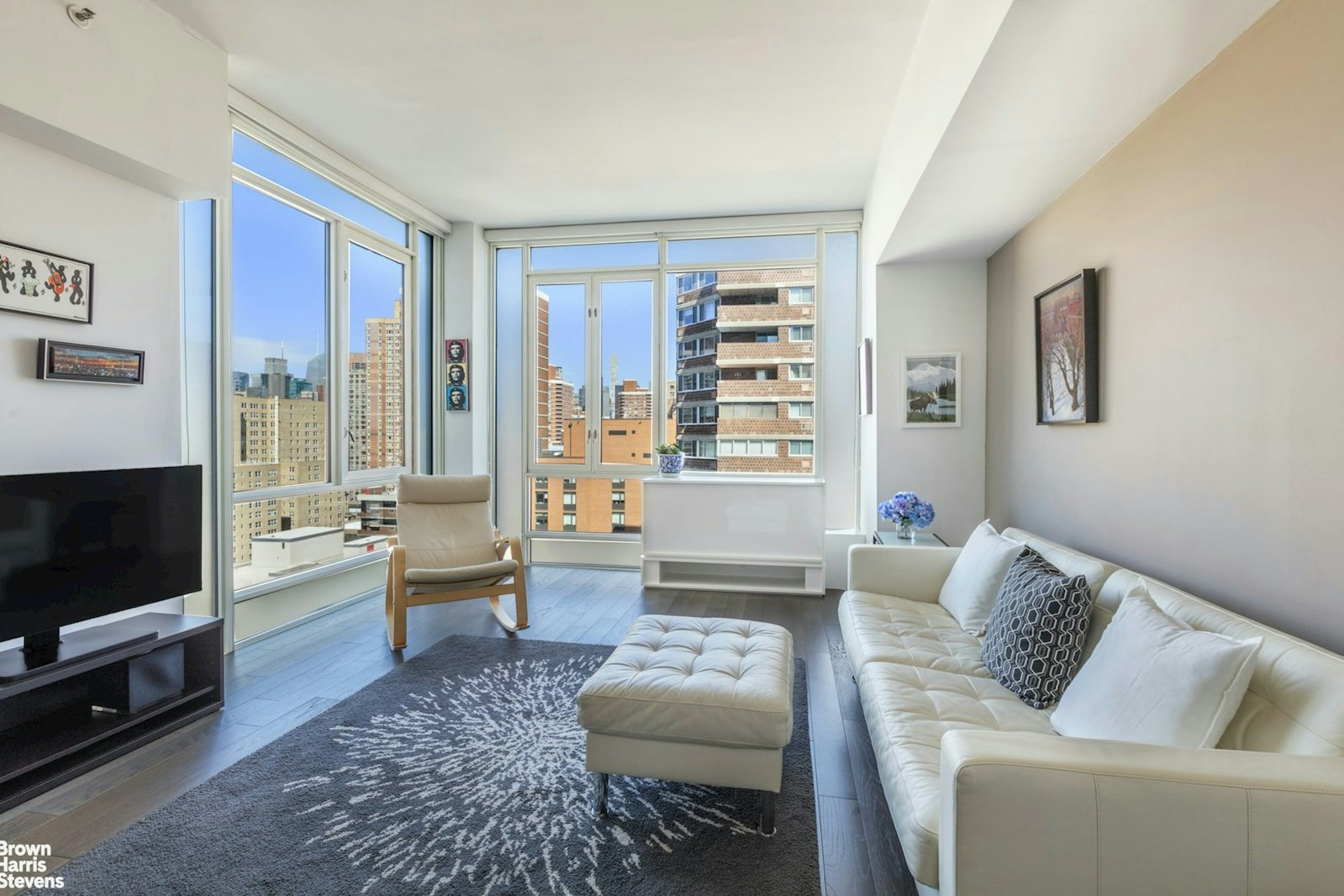 Photo 1 of 385 First Avenue 18B, Gramercy Park, NYC, $1,150,000, Web #: 22904688