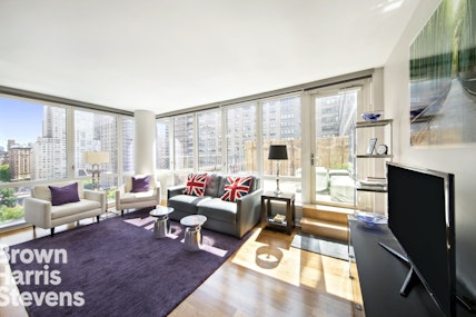 200 West End Avenue 15H, Upper West Side, NYC - 1 Bedrooms  
1.5 Bathrooms  
3.5 Rooms - 