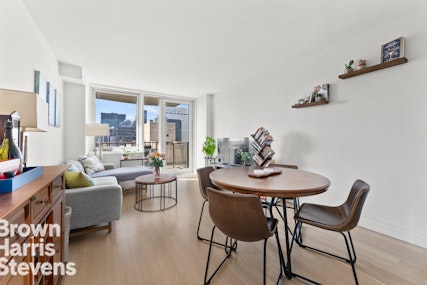Rental Property at 212 East 47th Street Phh, Midtown East, NYC - Bedrooms: 1 
Bathrooms: 1 
Rooms: 3  - $4,100 MO.