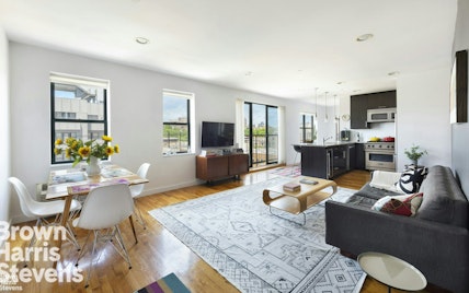Property for Sale at 2098 Frederick Douglass 8Q, Upper Manhattan, NYC - Bedrooms: 3 
Bathrooms: 2 
Rooms: 5  - $1,250,000