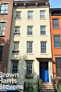 Rental Property at 447 West 44th Street 4, Midtown West, NYC - Bedrooms: 1 
Bathrooms: 1 
Rooms: 3  - $3,900 MO.