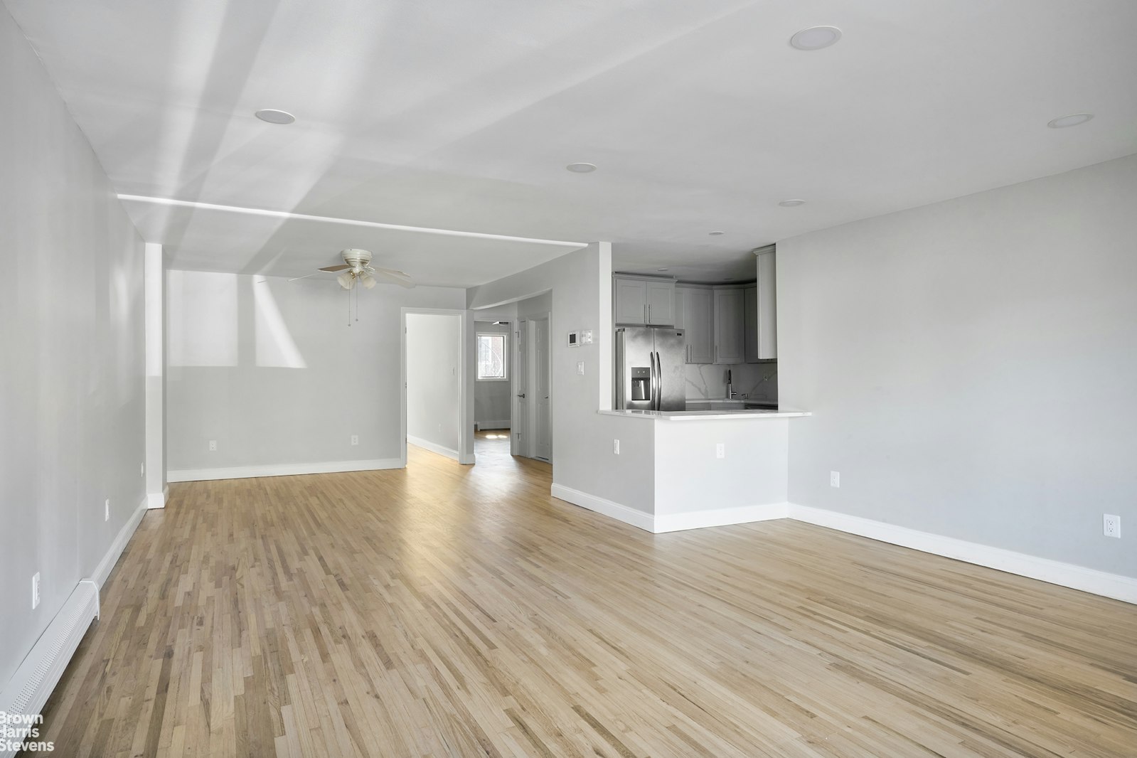 Photo 1 of 21 -15 32 Street, Steinway-Ditmars, Queens, NY, $3,850, Web #: 22918556