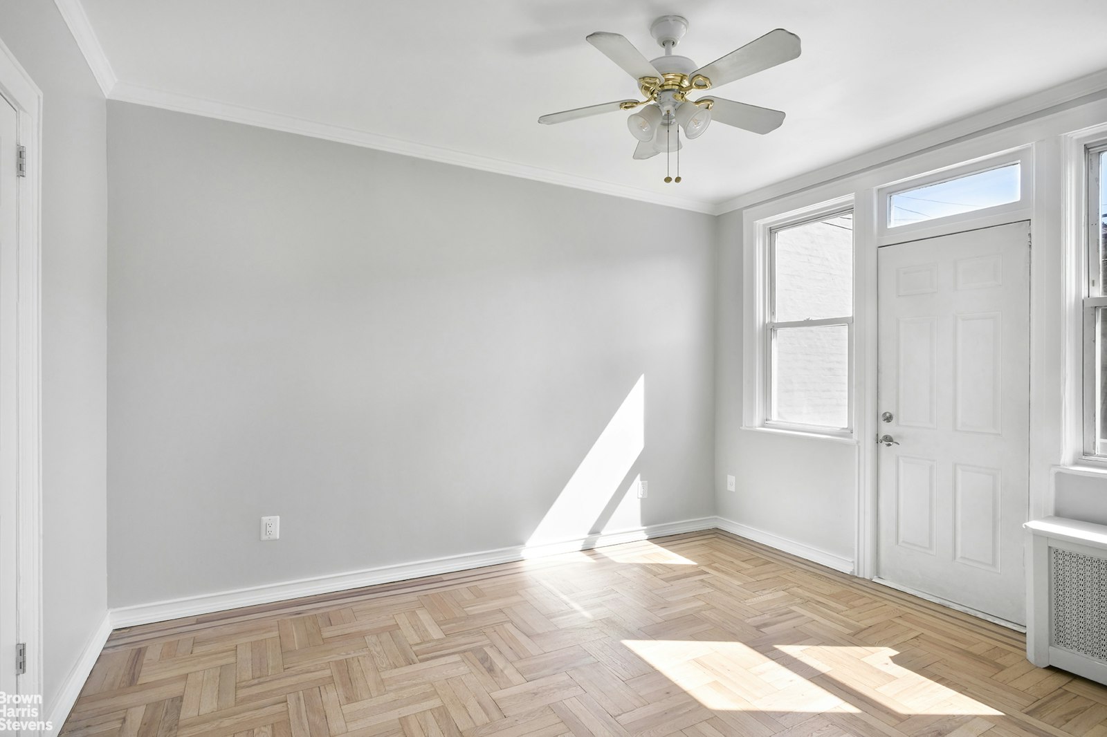 Photo 1 of 21-23 32nd Street, Steinway-Ditmars, Queens, NY, $2,400, Web #: 22920589