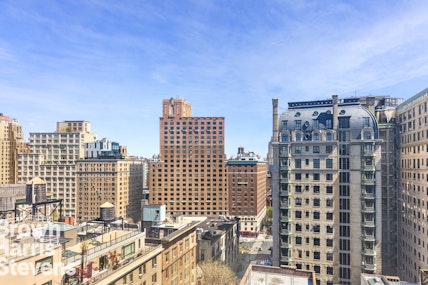 Property for Sale at 290 West End Avenue 16B, Upper West Side, NYC - Bedrooms: 2 
Bathrooms: 1.5 
Rooms: 5  - $1,195,000