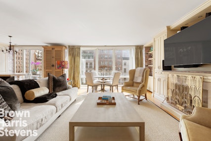 Property for Sale at 52 Park Avenue 3, Murray Hill, NYC - Bedrooms: 2 
Bathrooms: 2 
Rooms: 4.5 - $1,850,000