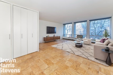 Property for Sale at 333 East 30th Street 2N, Murray Hill Kips Bay, NYC - Bedrooms: 1 
Bathrooms: 1 
Rooms: 3  - $865,000