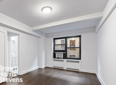 160 East 89th Street 3E, Upper East Side, NYC - 1 Bedrooms  
1 Bathrooms  
3 Rooms - 