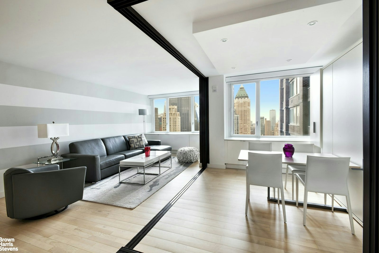 Photo 1 of 322 West 57th Street 48P, Midtown West, NYC, $6,900, Web #: 22947158