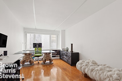 Property for Sale at 301 East 22nd Street 10S, Gramercy Park, NYC - Bedrooms: 1 
Bathrooms: 1 
Rooms: 3  - $650,000