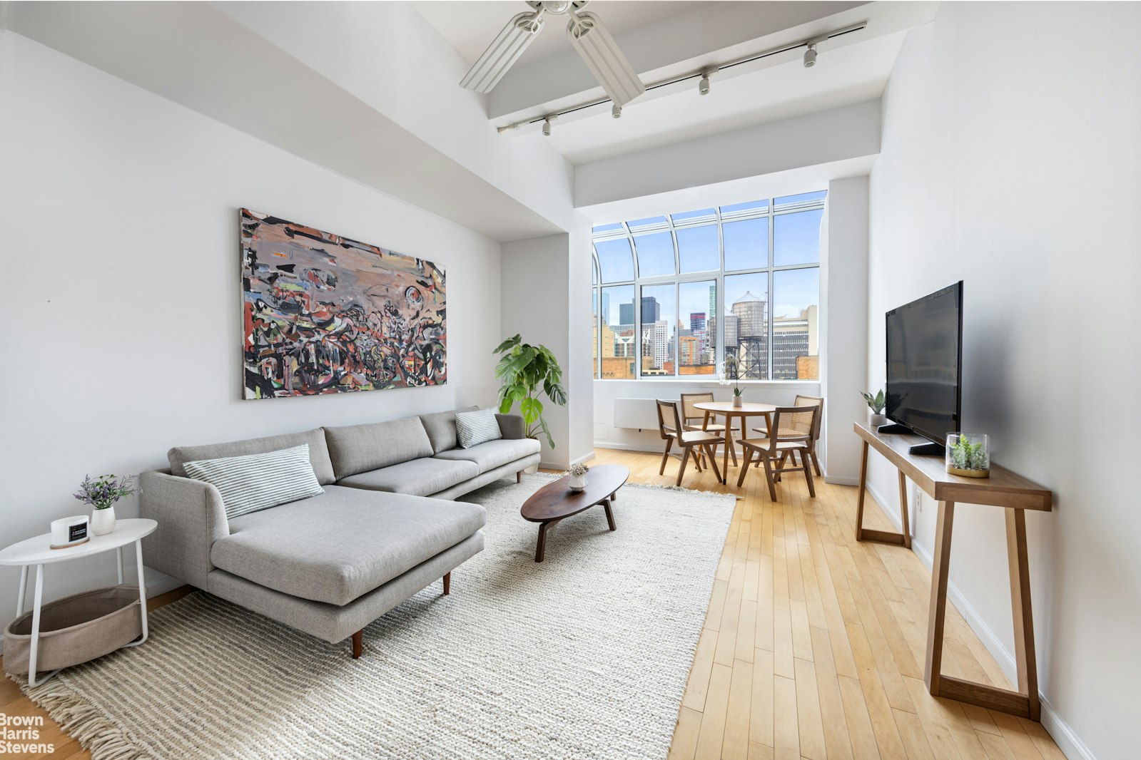 Photo 1 of 310 East 46th Street 18F, Midtown East, NYC, $540,000, Web #: 22950138