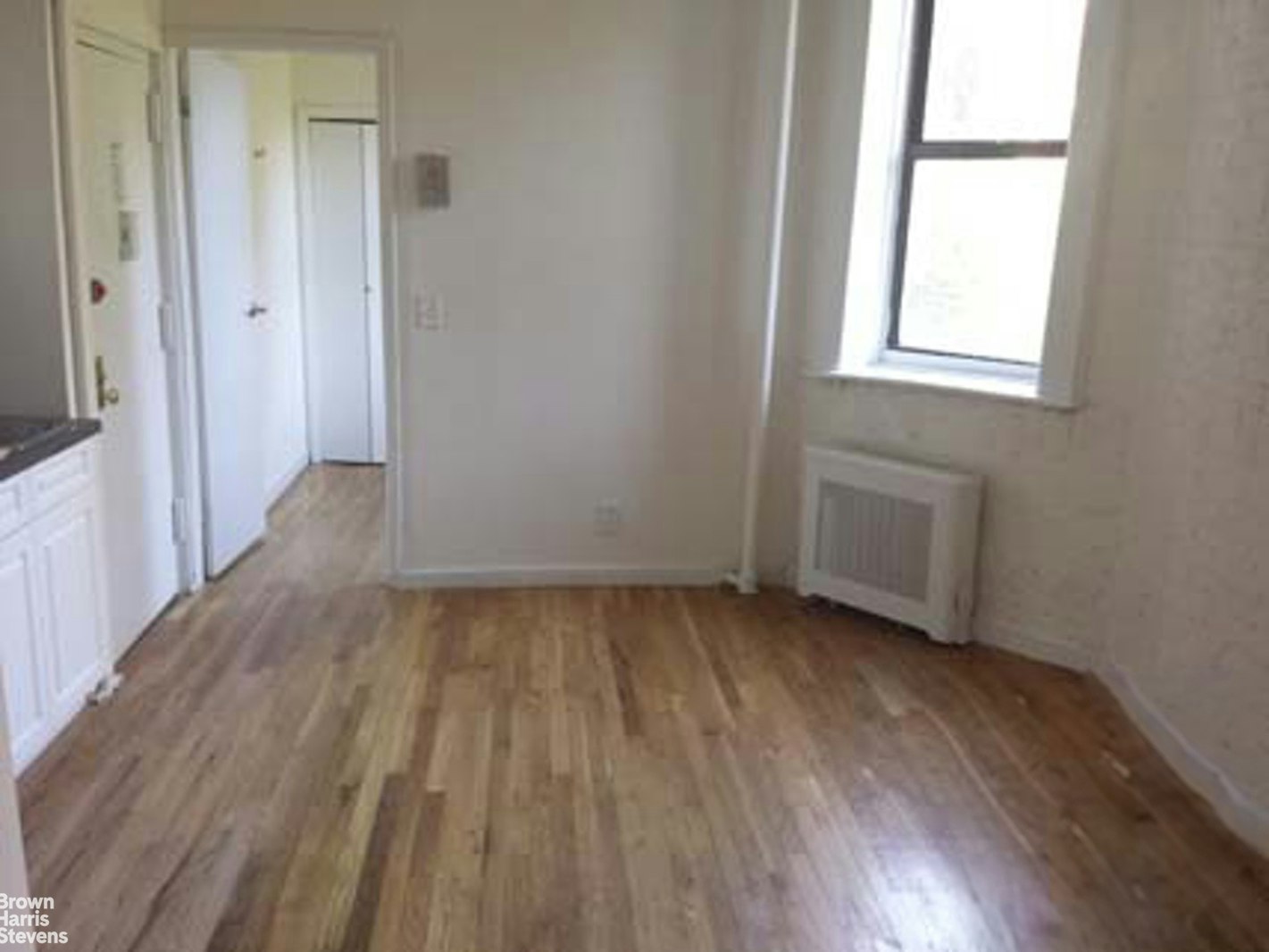 Photo 1 of 630 East 9th Street 4, East Village, NYC, $3,850, Web #: 22951885