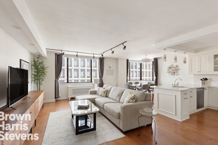Property for Sale at 30 West 61st Street 29F, Upper West Side, NYC - Bedrooms: 1 
Bathrooms: 1.5 
Rooms: 3.5 - $1,595,000