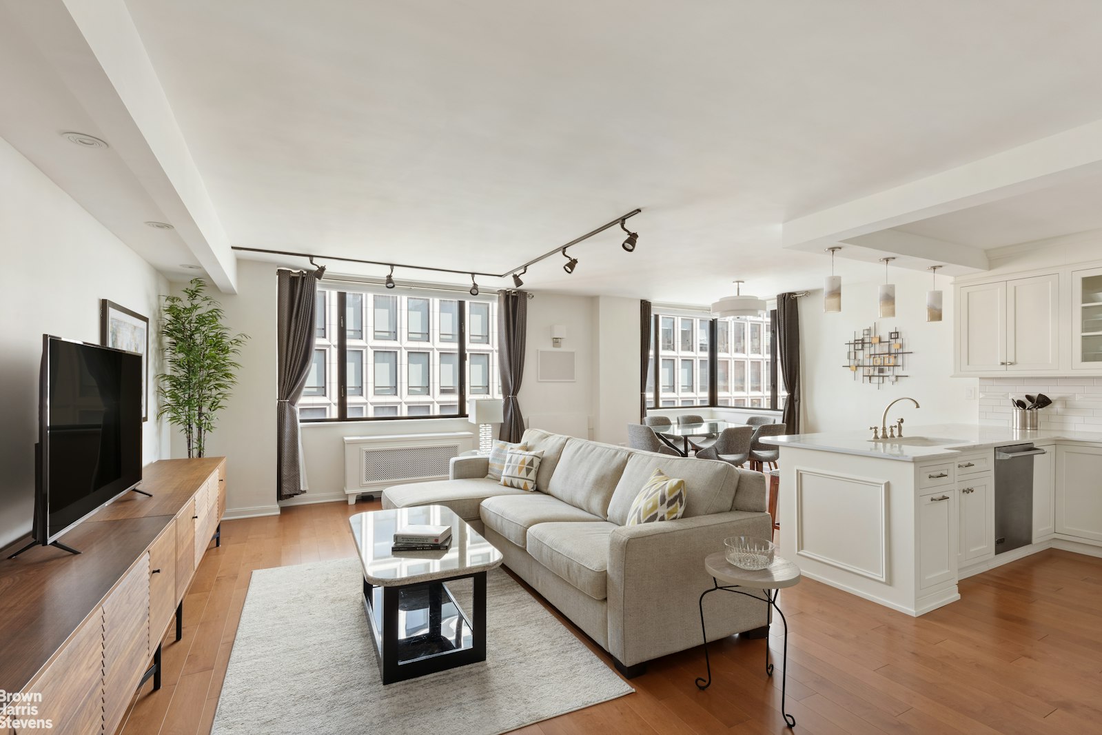 Photo 1 of 30 West 61st Street 29F, Upper West Side, NYC, $1,595,000, Web #: 22955314