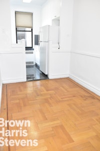 Rental Property at 802 West 190th Street 4E, Upper Manhattan, NYC - Bedrooms: 1 
Bathrooms: 1 
Rooms: 3  - $2,700 MO.