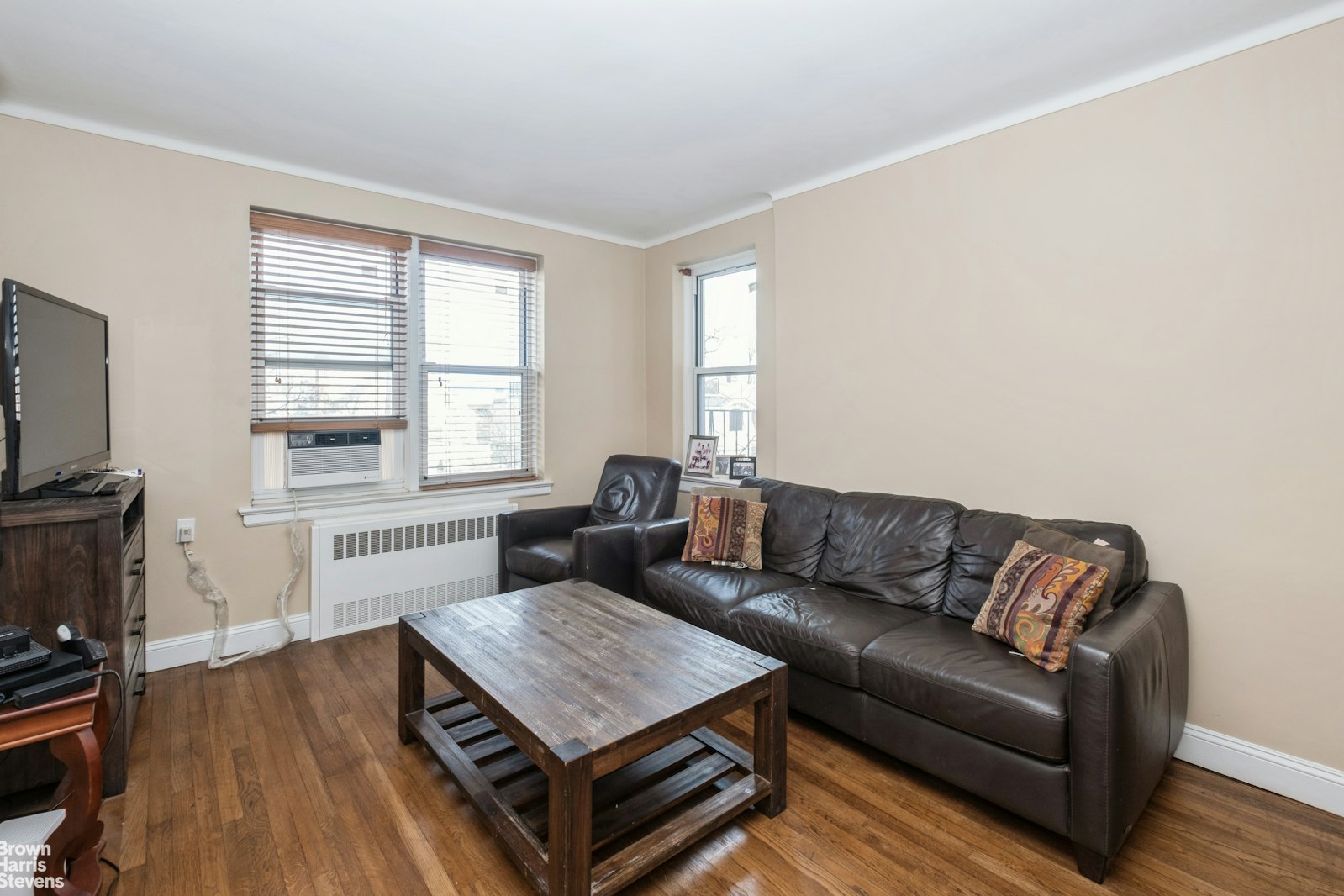 Photo 1 of 110-20 71st Avenue 317, Forest Hills, Queens, NY, $220,000, Web #: 22958025