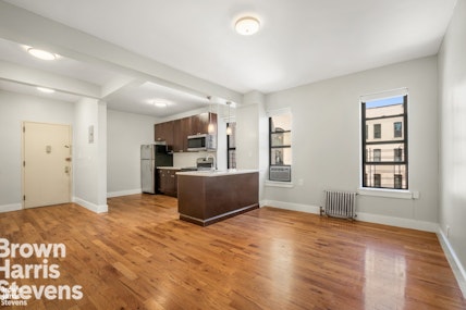 Rental Property at 1510 Carroll Street, Crown Heights, Brooklyn, NY - Bedrooms: 1 
Bathrooms: 1 
Rooms: 3  - $2,400 MO.