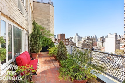 Property for Sale at 166 East 63rd Street 16C, Upper East Side, NYC - Bedrooms: 2 
Bathrooms: 2 
Rooms: 5  - $2,200,000