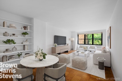 Property for Sale at 245 East 25th Street 2K, Gramercy Park, NYC - Bedrooms: 1 
Bathrooms: 1 
Rooms: 3  - $700,000