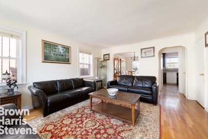150 -37 61st Road, Flushing, Queens, NY - 3 Bedrooms  
1.5 Bathrooms  
5 Rooms - 