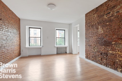Rental Property at 412 East 9th Street 13, East Village, NYC - Bedrooms: 3 
Bathrooms: 1 
Rooms: 5  - $5,995 MO.
