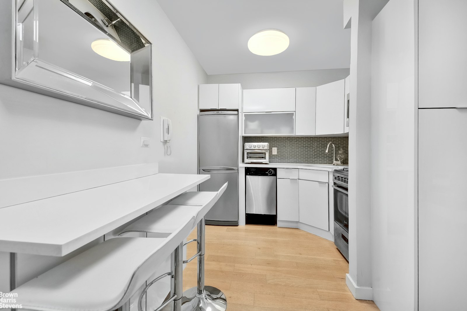 Photo 1 of 300 East 40th Street 17A, Murray Hill, NYC, $4,000, Web #: 22987857