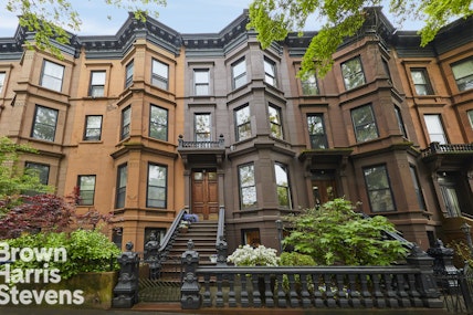 820 Union Street, Park Slope, Brooklyn, NY - 7 Bedrooms  
3 Bathrooms  
11 Rooms - 