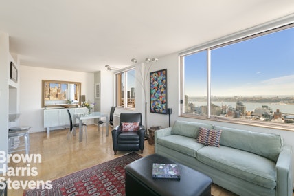 Property for Sale at 350 West 50th Street 32F, Midtown West, NYC - Bedrooms: 2 
Bathrooms: 2 
Rooms: 4  - $1,895,000
