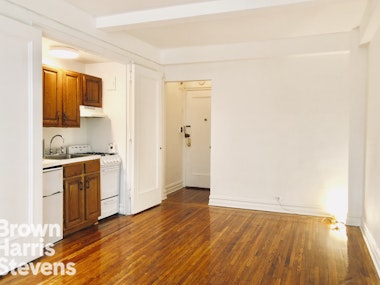 Rental Property at 457 West 57th Street 711, Midtown West, NYC - Bathrooms: 1 
Rooms: 2  - $2,450 MO.
