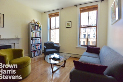 Rental Property at 434 Clermont Avenue 3, Fort Greene, Brooklyn, NY - Bedrooms: 1 
Bathrooms: 1 
Rooms: 4  - $3,900 MO.