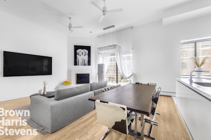 Rental Property at 19 Bond Street 2/3B, Noho, NYC - Bedrooms: 1 
Bathrooms: 1.5 
Rooms: 3  - $9,800 MO.