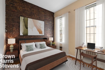 Rental Property at 331 East 33rd Street 1B, Murray Hill Kips Bay, NYC - Bedrooms: 1 
Bathrooms: 1 
Rooms: 3  - $2,800 MO.