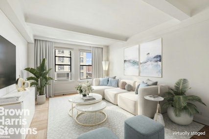 110 West 86th Street 10A, Upper West Side, NYC - 3 Bedrooms  
2 Bathrooms  
5 Rooms - 