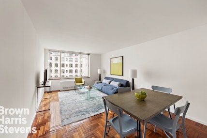 Property for Sale at 2373 Broadway 1404, Upper West Side, NYC - Bedrooms: 1 
Bathrooms: 1 
Rooms: 3  - $950,000