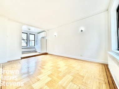 Rental Property at 386 Fort Washington Ave 6E, Upper Manhattan, NYC - Bathrooms: 1 
Rooms: 2  - $2,000 MO.