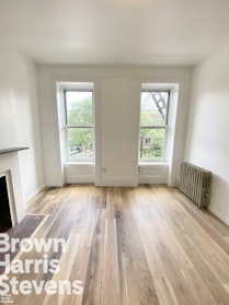 Rental Property at 19 Greenwich Avenue 3A, West Village, NYC - Bedrooms: 1 
Bathrooms: 1 
Rooms: 3  - $4,000 MO.