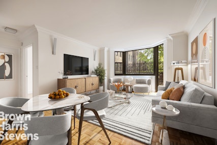 200 East 90th Street 2E, Upper East Side, NYC - 2 Bedrooms  
2 Bathrooms  
4 Rooms - 