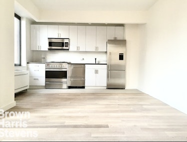 Rental Property at 1991 Broadway 14C, Upper West Side, NYC - Bathrooms: 1 
Rooms: 2.5 - $3,550 MO.