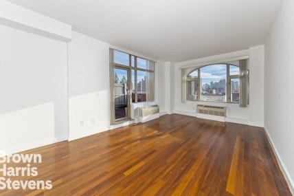 161 East 110th Street 7E, Upper Manhattan, NYC - 2 Bedrooms  
2 Bathrooms  
4 Rooms - 