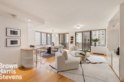 Property for Sale at 161 West 61st Street 9Fg, Upper West Side, NYC - Bedrooms: 4 
Bathrooms: 2.5 
Rooms: 7  - $2,750,000