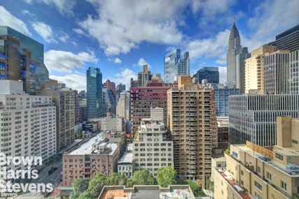 236 East 47th Street 19A, Midtown East, NYC - 1 Bathrooms  
2.5 Rooms - 